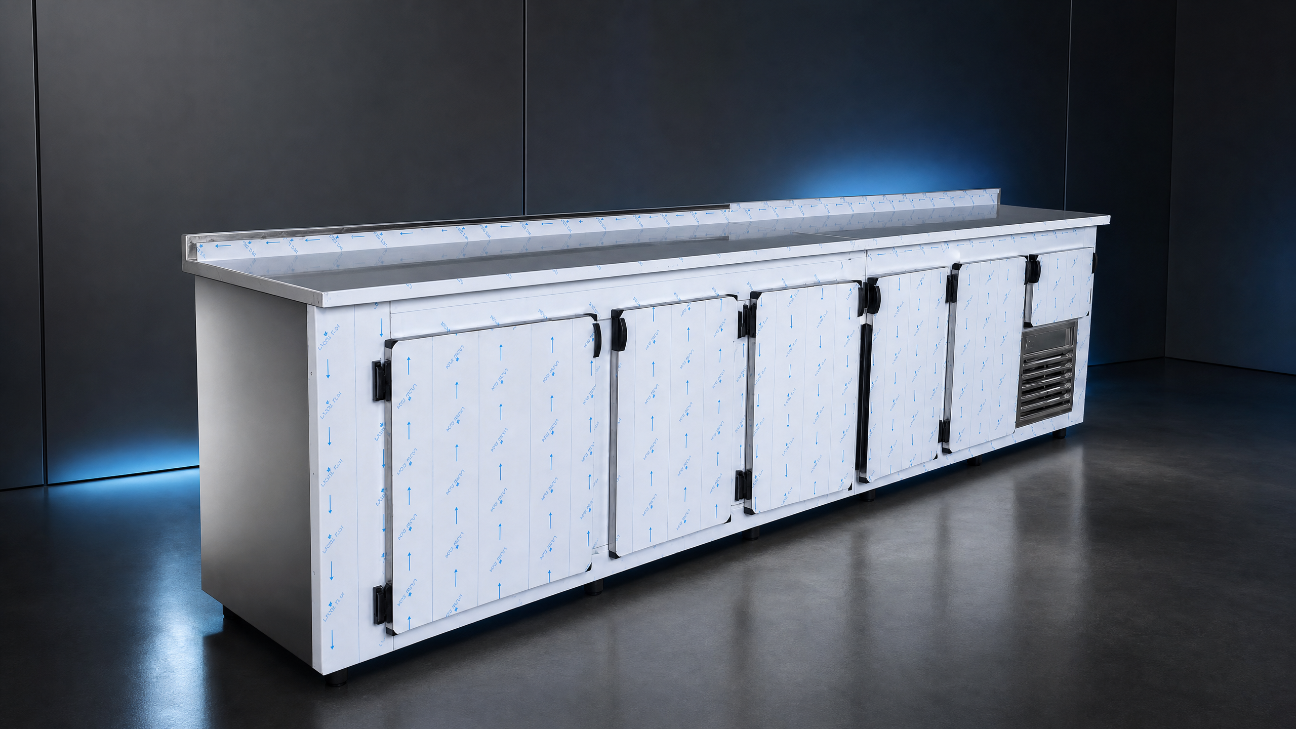 Expositores Refrigerados POWERTEC em apresentação premium de catálogo industrial